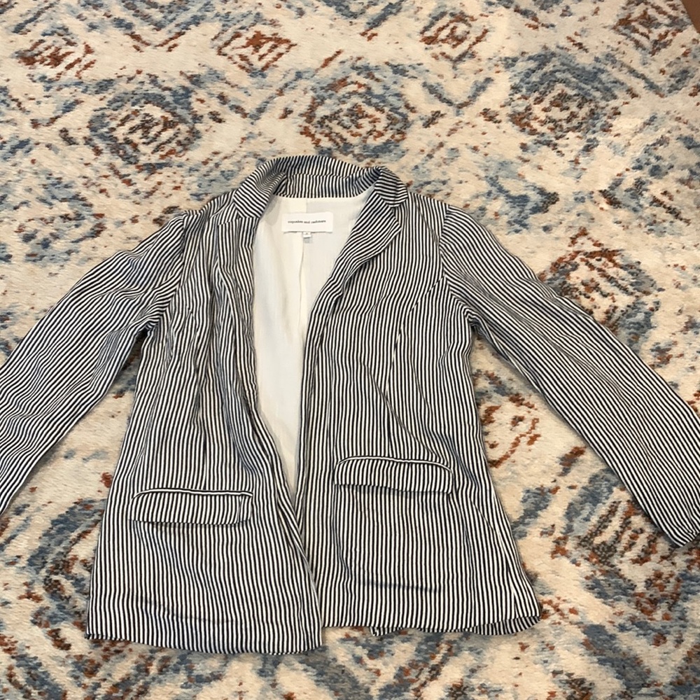 Striped blazer white and Navy blue